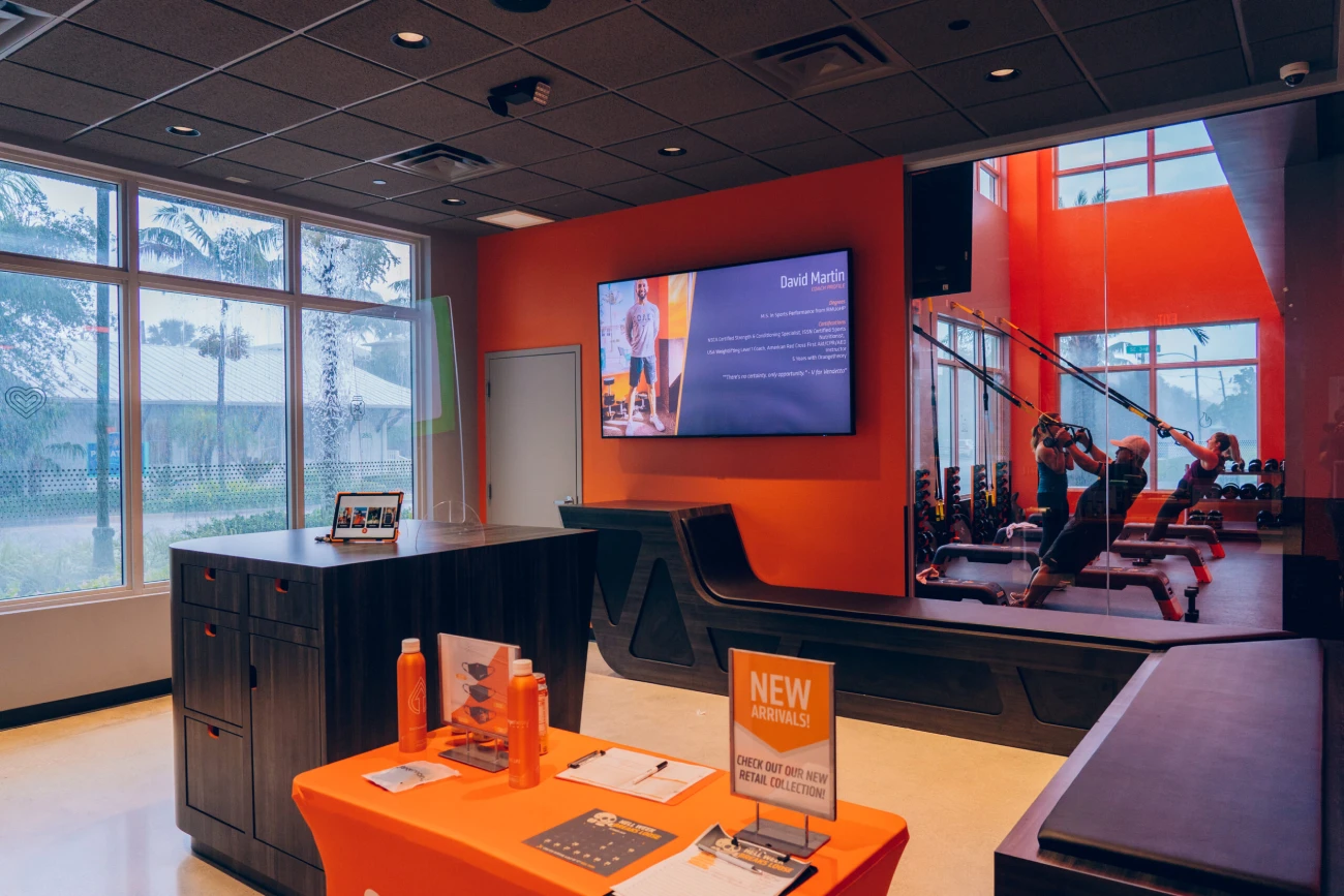 ORANGE THEORY DIGITAL SIGNAGE